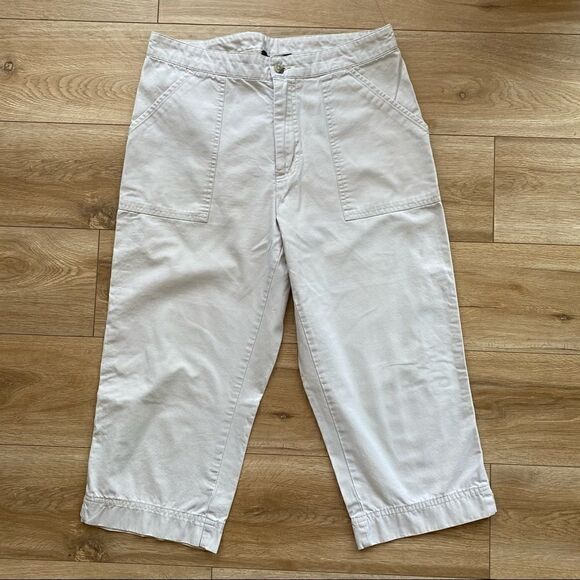 Woolrich Womens Cargo Khaki Capri's Size 10 - Picture 1 of 5